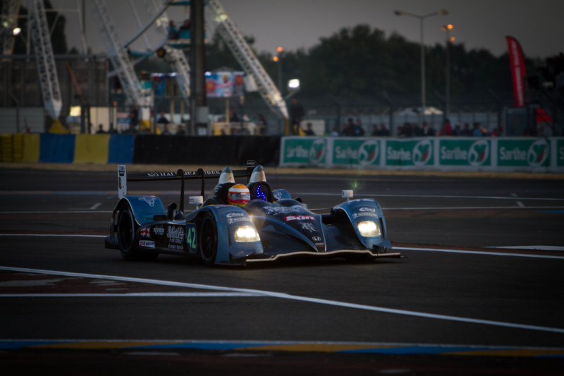 Illustration for article titled The intoxicating beauty of Le Mans cars at sunset